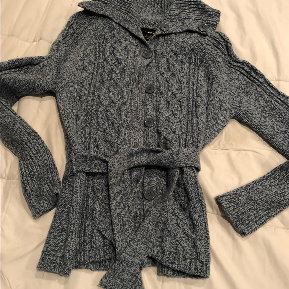 Ladies blue tweed cable knit sweater